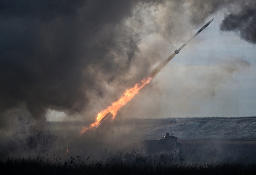 الدفاع الروسية تعلن  شن ضربات واسعة النطاق على منشآت المجمع الصناعي العسكري الأوكراني