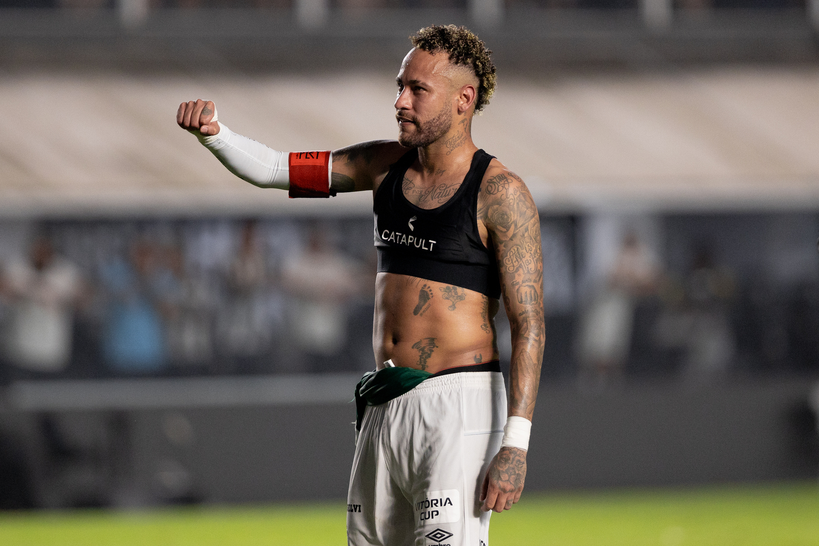 أنشيلوتي يضع شروطا حاسمة أمام نيمار قبل مونديال 2026