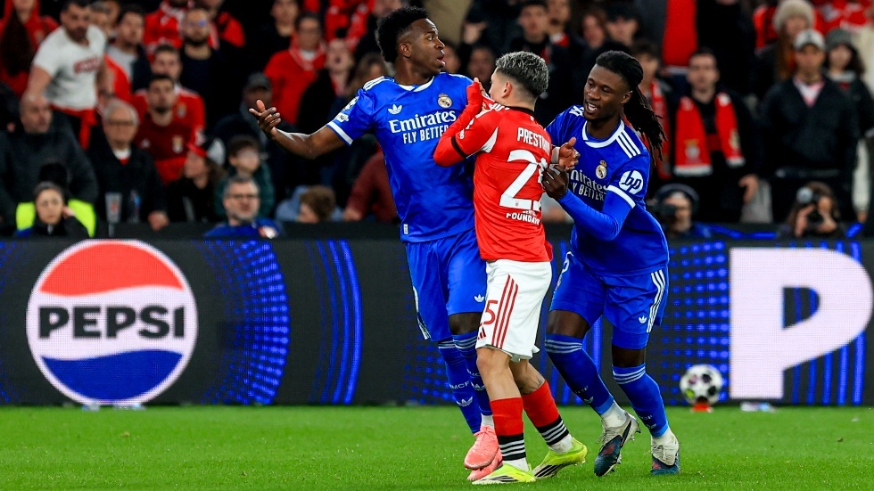 ماذا قيل في لشبونة؟ كلمة غامضة تشعل أزمة عنصرية بين فينيسيوس وبريستياني