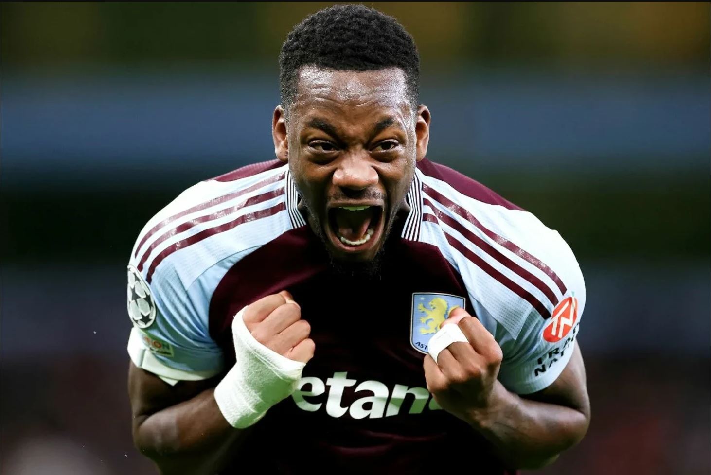 "خنق" في الظهور الأول.. جون دوران يشعل الجدل مع زينيت