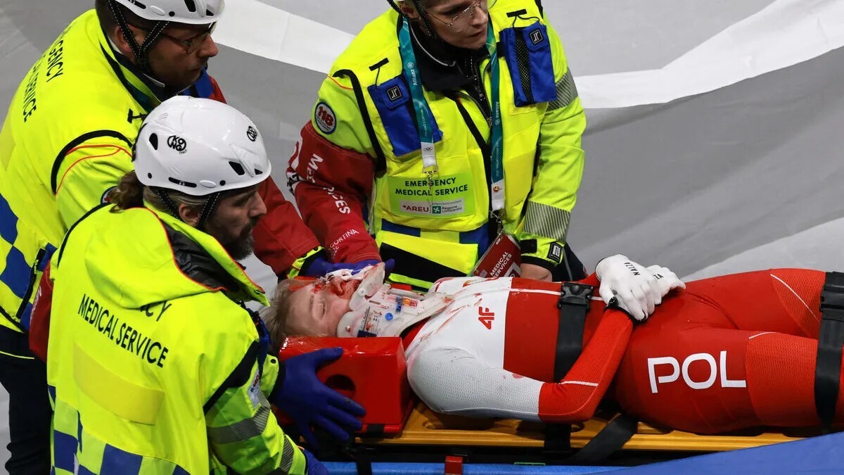 إصابة مروعة لكاميلا سيلير بشفرة حذاء تزلج في الأولمبياد (فيديو)