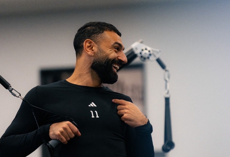 كيركيز ردا على مزاح زميله صلاح: "كأنني في أول أيام رمضان" (صورة)