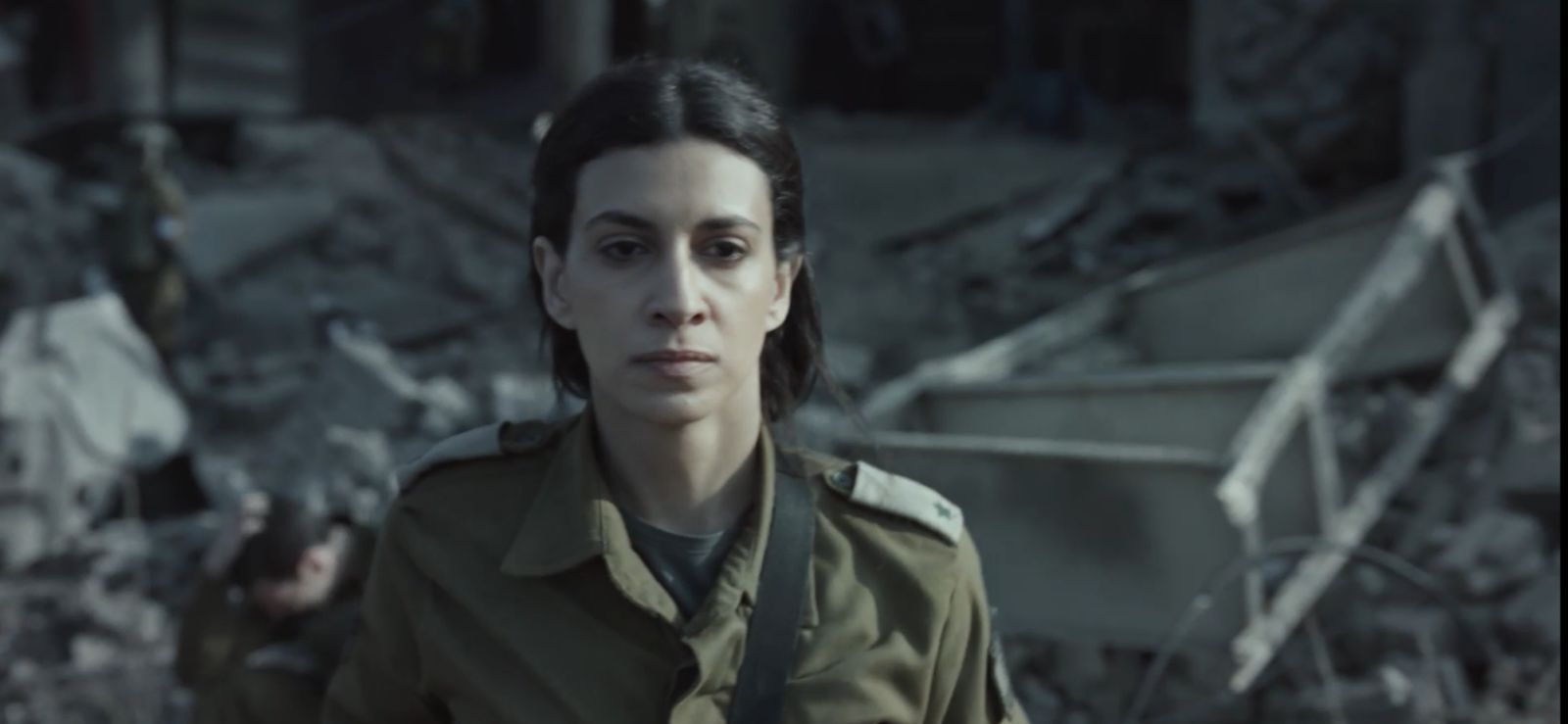 "دوخت علشان أجيب حد شبهك".. مخرج مسلسل "أصحاب الأرض" يرد على هجوم متحدثة الجيش الإسرائيلي