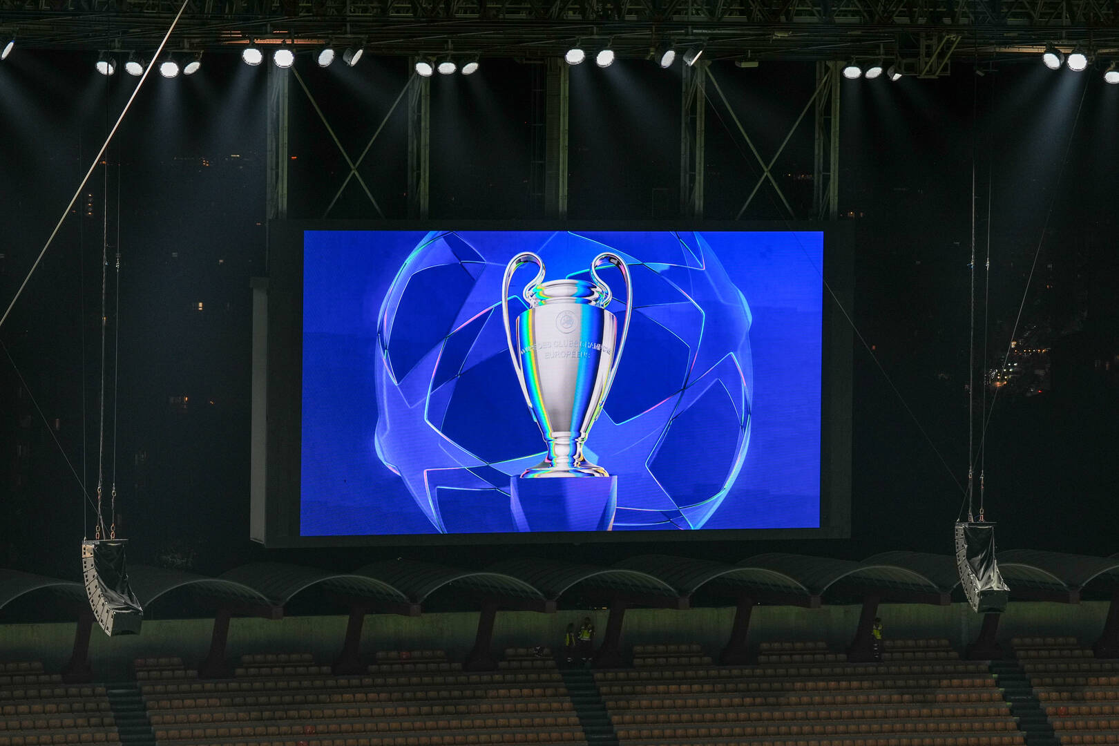 تعرف على الأندية المتأهلة عبر الملحق إلى دور الـ16 لدوري الأبطال