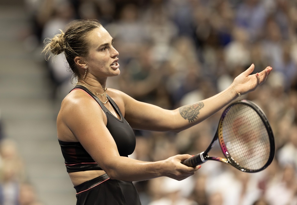 غرفة خاصة.. حل جديد للاعبات التنس للتعبير عن عواطفهن في خصوصية تامة بعيدا عن الكاميرات (صورة وفيديو)