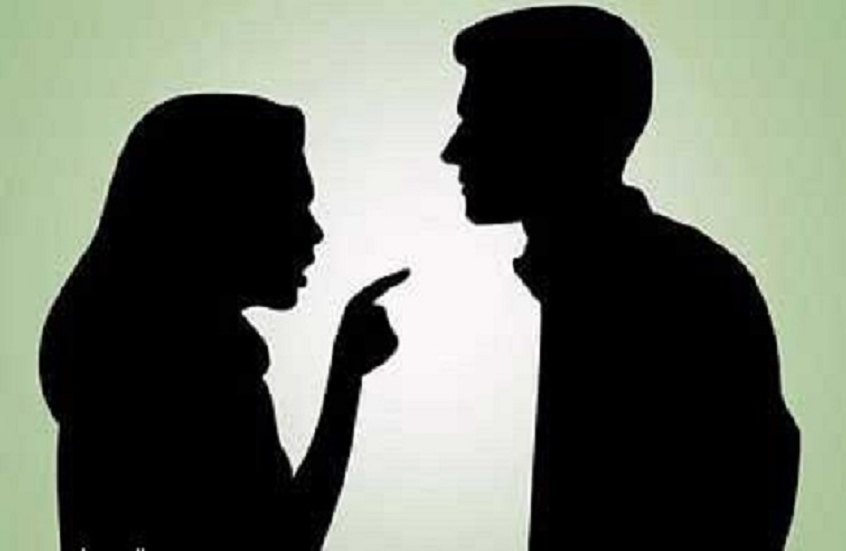 مصرية تشرع في قتل زوجها لرفضها عزومة إفطار رمضان