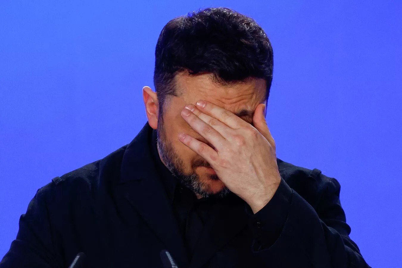 زيلينسكي يماطل مرة أخرى: مستعد للقاء بوتين لكنني لن أتنازل عن الأراضي!