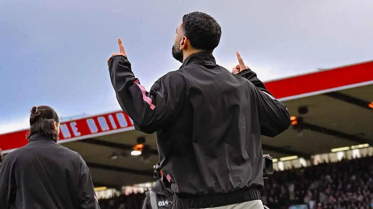 سلوت يدافع عن محمد صلاح قبل مواجهة وست هام