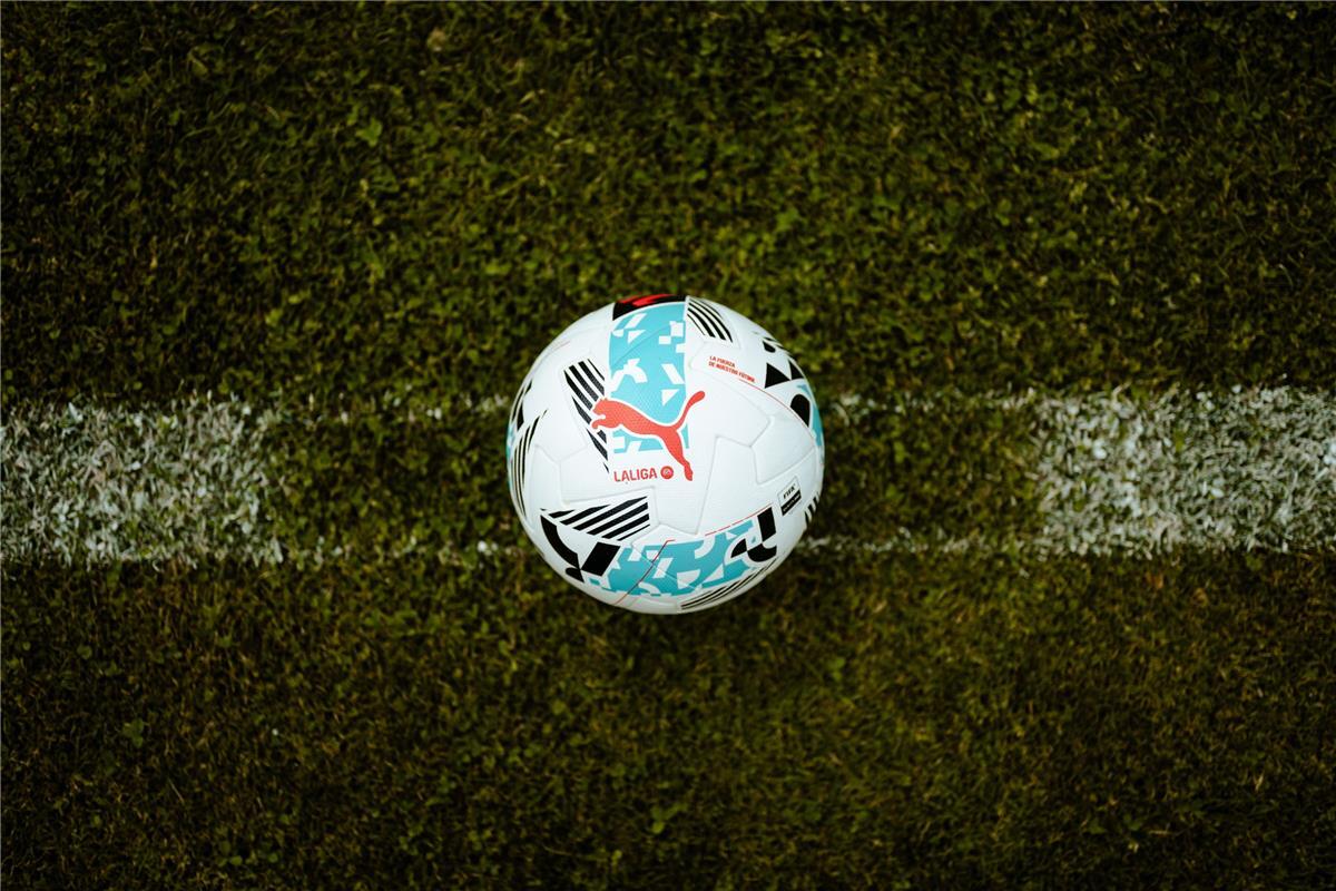 تغيير موعد مباراتي برشلونة وريال مدريد في الدوري الإسباني