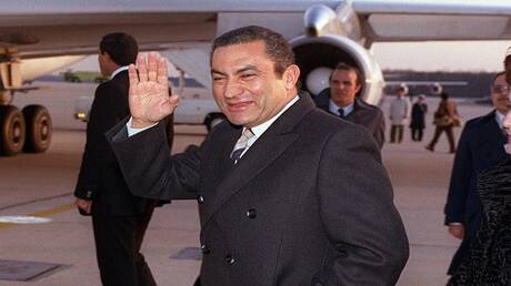 فضيحة إبستين: وثائق تكشف محاولة شراء قصر من حسني مبارك