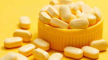 فيتامين يساهم في تنظيم حركة الأمعاء وعلاج الالتهابات 