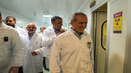 مسؤول إيراني يحسم قضية نقل اليورانيوم المخصب إلى خارج البلاد 