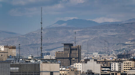 مخاوف إيرانية من تداعيات ضربة أمريكية تؤدي إلى إشعال الاحتجاجات الداخلية