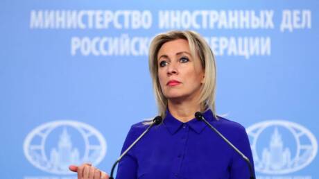 زاخاروفا تسخر من موافقة آل كلينتون على الإدلاء بإفادتهم في قضية إبستين