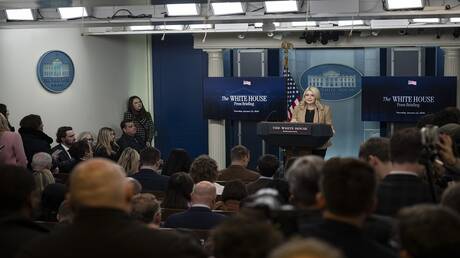 البيت الأبيض يعلن أن ترامب يملي شروط تجارة النفط مع فنزويلا