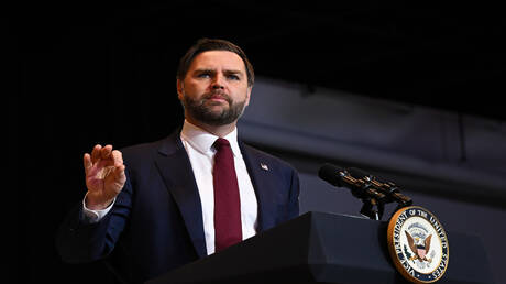 نائب ترامب يصعّد الضغط على الأمير السابق أندرو للإدلاء بشهادته حول إبستين ويهاجم 'النخب المتشابكة'