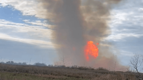 انفجار أنابيب للغاز المسال جنوبي ولاية لويزيانا الأمريكية (فيديو)