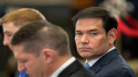 تحركات لخفض التصعيد الأمريكي ضد إيران