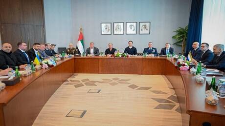 استئناف المفاوضات الثلاثية حول أوكرانيا بأبو ظبي في يومها الثاني