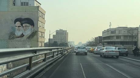 تحركات لخفض التصعيد الأمريكي ضد إيران