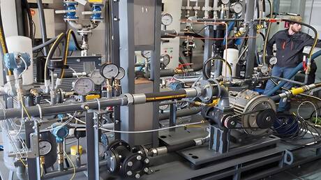 روسيا.. ابتكار أول وحدة ضغط غاز في العالم بكفاءة 98 بالمئة