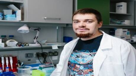 جائزة الرئيس الروسي لعالم شاب طور أنظمة مناعية جديدة