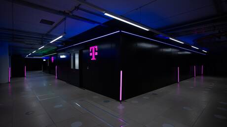 هل يشكل الذكاء الاصطناعي خطرا على الأسواق؟.. صحيفة  تحذر من تكرار 