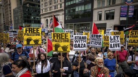 قاض أمريكي يرفض سعي ترامب لترحيل طالبة تركية مؤيدة للفلسطينيين