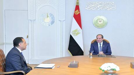 أول تحرك للسيسي لتغيير الحكومة المصرية - عاجل 