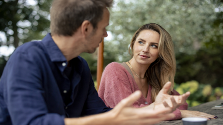 سؤال واحد قد يعيد شغف الحب ويقوي العلاقات العاطفية