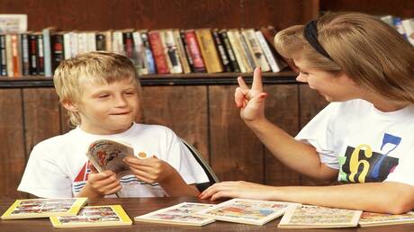 اكتشاف تأثير إتقان اللغة على القدرات المعرفية