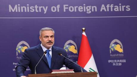  الخارجية العراقية تستدعي السفير التركي على خلفية تصريحات فيدان بشأن العراق 