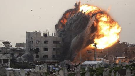 الجيش الإسرائيلي يعلن اغتيال المسؤول عن عملية تفجير حافلتين في بئر السبع وقتل 16 إسرائيليا (فيديو)