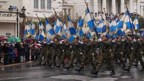 اليونان ترسل قوة عسكرية للمشاركة في 