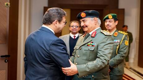 ليست روتينية.. سر زيارة رئيس المخابرات المصرية إلى حفتر في بنغازي؟ 