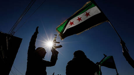 استطلاع يظهر تحولا في مواقف السوريين تجاه واشنطن وتل أبيب وتراجعا لشعبية "حزب الله" - عاجل 