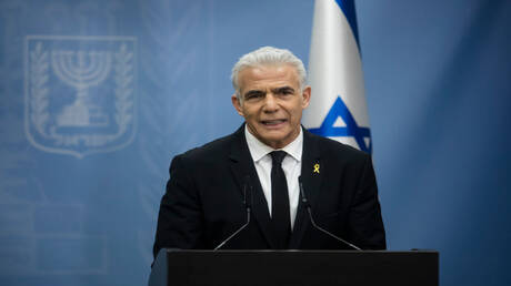  زعيم المعارضة الإسرائيلية يحذر من خسارة المعارضة الانتخابات إذا استمر الانقسام 