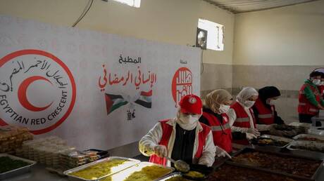 مصر تقدم مليون وجبة يوميا لفلسطينيي غزة