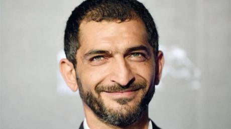 فنان مصري يشعل جدلا بتدوينة عن الصحابة ووفاة الرسول 