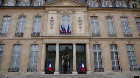 فرنسا تحل 4 جماعات من اليمين واليسار المتطرفين وسط توترات متزايدة في الساحة السياسية