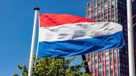 الخارجية الهولندية تستدعي سفير إيران بهولندا على خلفية احتجاز حقيبة دبلوماسي بمطار طهران 