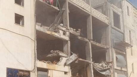 مراسلتنا: مقتل 5 أشخاص وإصابة أكثر من 10 بسقوط حطام صاروخ إيراني في السويداء