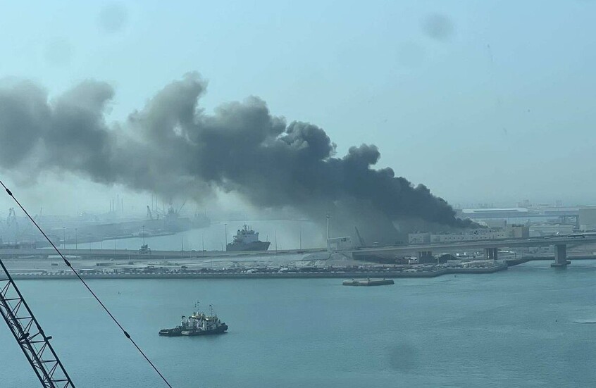 الدفاع الإماراتية تعلن تعرض قاعدة السلام البحرية في أبوظبي لهجوم بالمسيرات (فيديو)