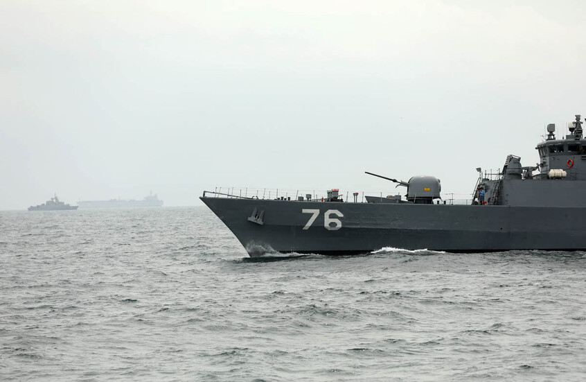 ترامب: لقد تم إبلاغي للتو أننا دمرنا وأغرقنا 9 سفن بحرية إيرانية بعضها كبير وهام نسبيا