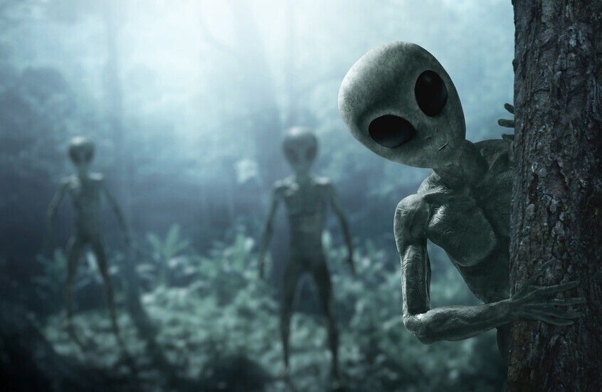 خبير: الكائنات الفضائية موجودة بالفعل