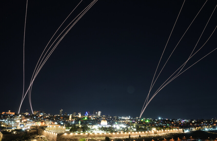 انفجارات ضخمة تهز إسرائيل جراء موجة صواريخ إيرانية