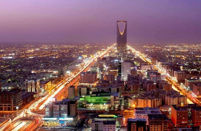  رويترز: حريق في السفارة الأمريكية بالرياض إثر انفجار