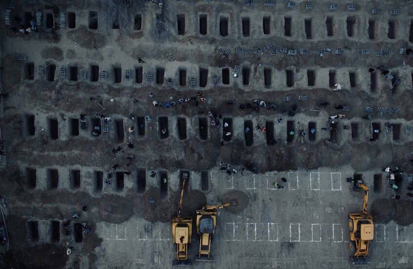 هدية ترامب للشعب الإيراني.. مشاهد تشييع 165 تلميذة قتلن بضربة أمريكية إسرائيلية لمدرستهن