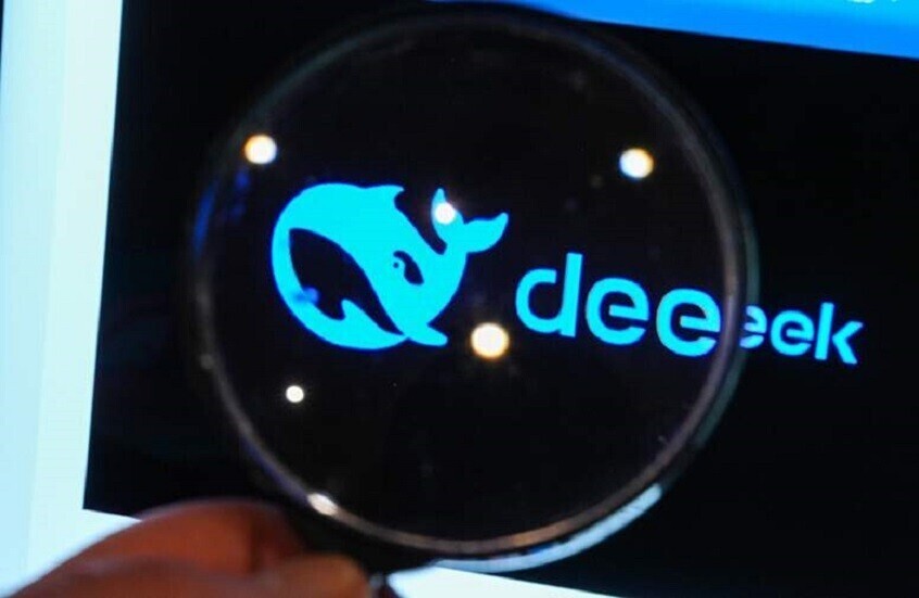 "ديب سيك" الصينية تعود للمنافسة بنموذج ذكاء اصطناعي يتحدى هيمنة ChatGPT وGemini