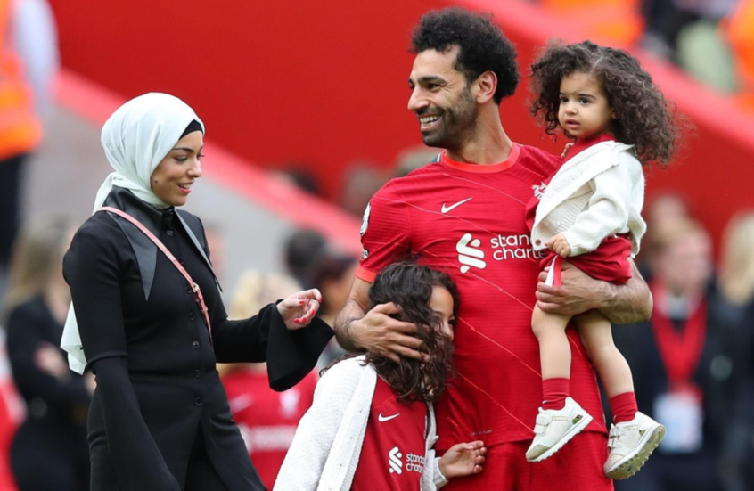 رد فعل محمد صلاح بعد اكتساح فيديو رقص لابنتيه على الإنترنت (فيديو- صورة)